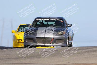 media/Oct-26-2025-CalClub SCCA (Sun) [[8ce1e69566]]/Group 2/Grapevine/